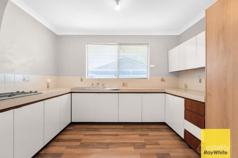 2 Tamarind Cres, Kelmscott, WA 6111