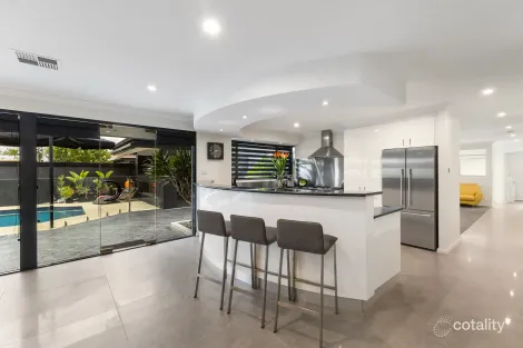 Property photo of 12 Brumby Crescent Emu Heights NSW 2750
