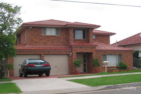 11 Tara St, Merrylands, NSW 2160