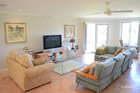 Property photo of 2 Edgewater Close Yamba NSW 2464