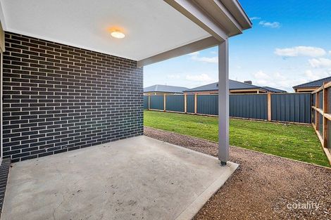 Property photo of 28 Bindarri Grove Botanic Ridge VIC 3977