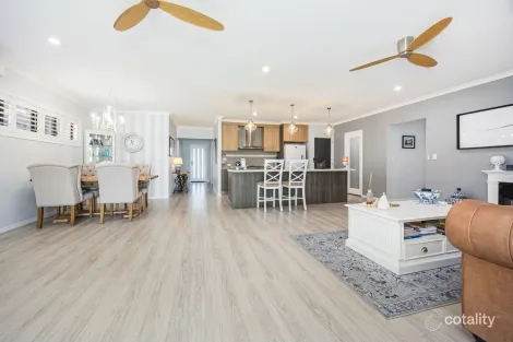 Property photo of 6 Jordan Close Urangan QLD 4655