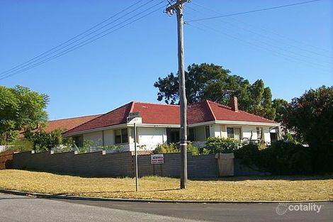 37 Woodley Cres, Melville, WA 6156