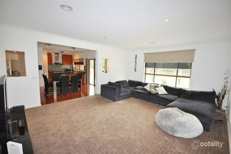 Property photo of 6 Greystone Place Craigieburn VIC 3064