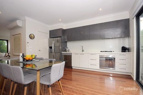 Property photo of 11 Parkland Place Notting Hill VIC 3168
