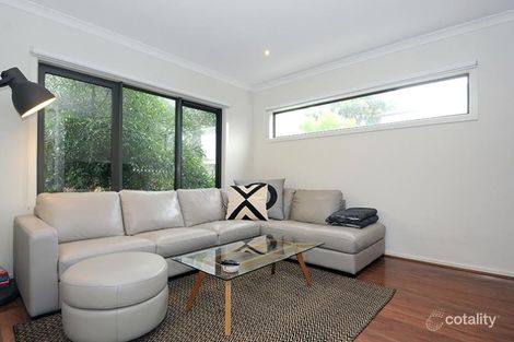 Property photo of 11 Parkland Place Notting Hill VIC 3168