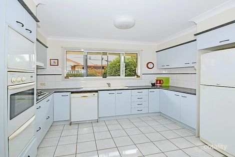 35 Winders Pl, Banora Point, NSW 2486