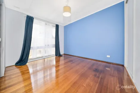 Property photo of 5 Hampton Drive Hampton Park VIC 3976