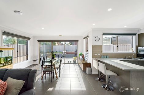 Property photo of 2/32 Lady Penrhyn Drive Harkness VIC 3337