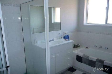 Property photo of 1/18 Coraki Close Ourimbah NSW 2258