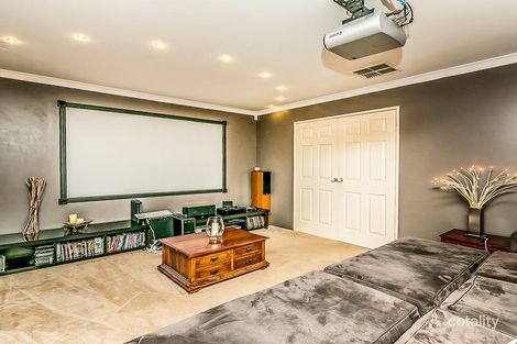 Property photo of 9 Roxburgh Circle Kinross WA 6028