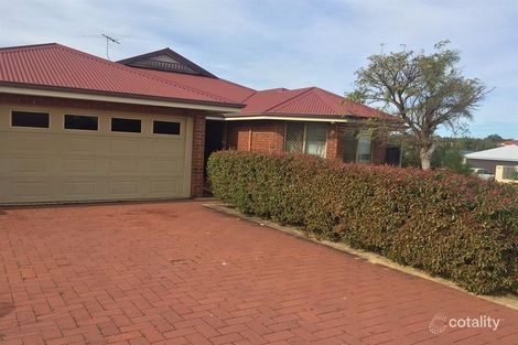 2 Princeton Cir, Alexander Heights, WA 6064