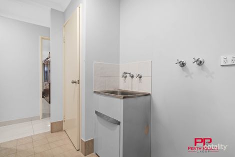 Property photo of 16 Dillwynia Bend Banksia Grove WA 6031
