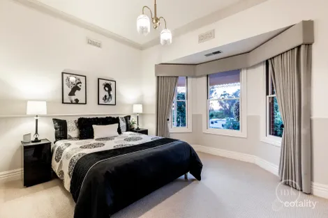 Property photo of 41 Maroong Drive Research VIC 3095