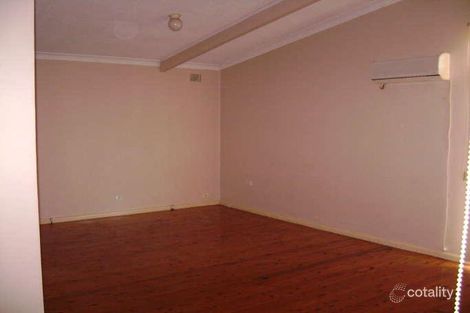 Property photo of 4 Gemoore Street Smithfield NSW 2164