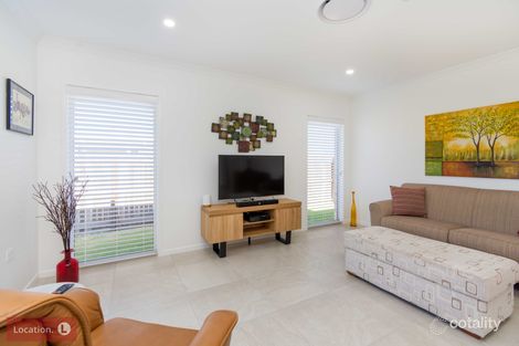 Property photo of 19 Deering Place Innes Park QLD 4670