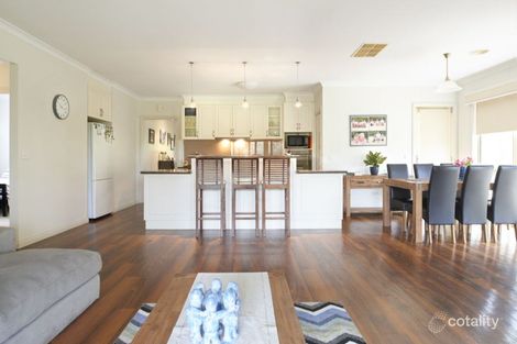 Property photo of 10 Cooloola Place Shepparton North VIC 3631