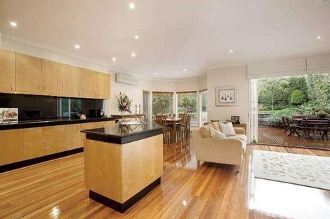 Property photo of 3 David Street Surrey Hills VIC 3127