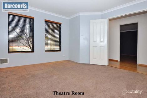 Property photo of 31 Tableland Way Carramar WA 6031