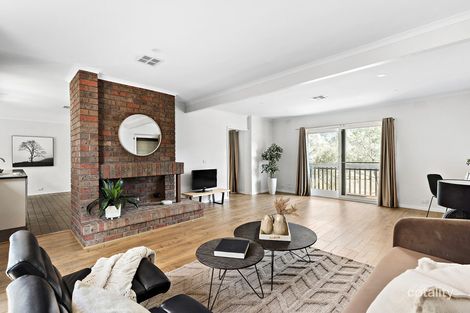 Property photo of 43 Glenmore Street Macleod VIC 3085