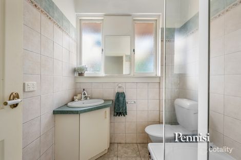 Property photo of 1/11 Caroline Street Aberfeldie VIC 3040