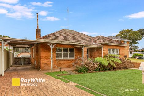 Property photo of 8 Henry Lawson Drive Peakhurst NSW 2210