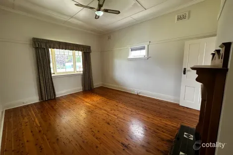 Property photo of 18 Parker Street Cootamundra NSW 2590