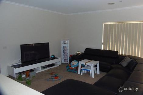 Property photo of 43 Callista Circuit Taylors Hill VIC 3037