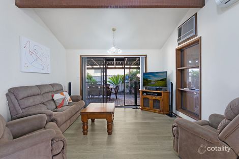 Property photo of 11 Barlow Close Thornton NSW 2322