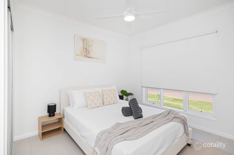 Property photo of 11 Frederick Circuit Eli Waters QLD 4655