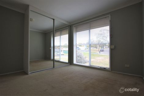 Property photo of 41 Dandenong Crescent Ruse NSW 2560