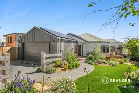 10 Troon Rd, Rosebud, VIC 3939