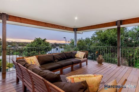 Property photo of 17 Luderitz Close Hallett Cove SA 5158