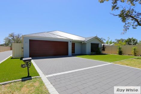 100 Elizabeth St, Beckenham, WA 6107