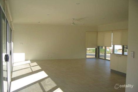 Property photo of 9 Araluen Place Carindale QLD 4152