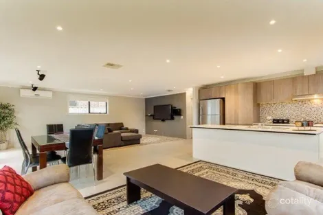 Property photo of 30 Lilyturf Drive Tarneit VIC 3029