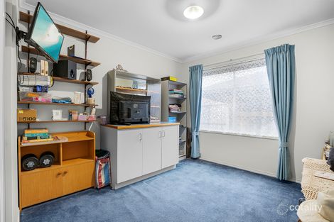 Property photo of 100 Bemersyde Drive Berwick VIC 3806