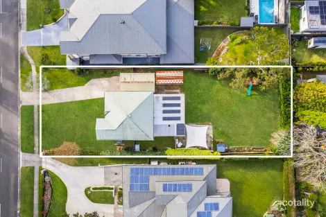 Property photo of 6 Rosebery Street Heathcote NSW 2233