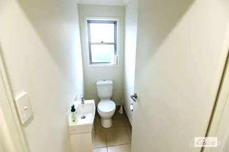 Property photo of 7/37-39 Daisy Street Miles QLD 4415