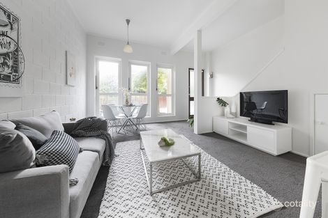 Property photo of 2/16 Green Street Ivanhoe VIC 3079