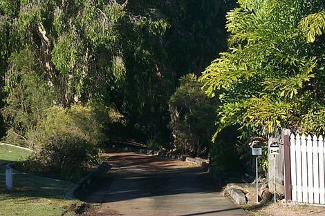 4 Cherbourg Ct, Petrie, QLD 4502