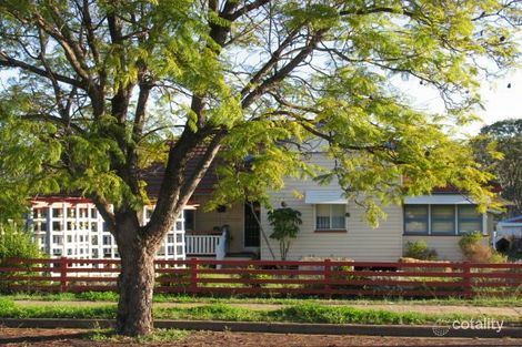 20 Middle St, Chinchilla, QLD 4413