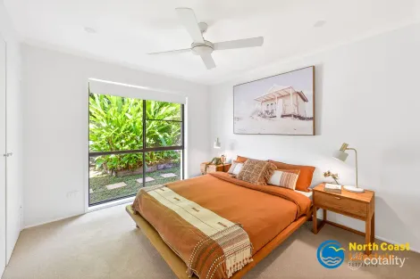 Property photo of 87A Balemo Drive Ocean Shores NSW 2483