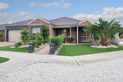 14 Sunnybrae Cct, Cairnlea, VIC 3023