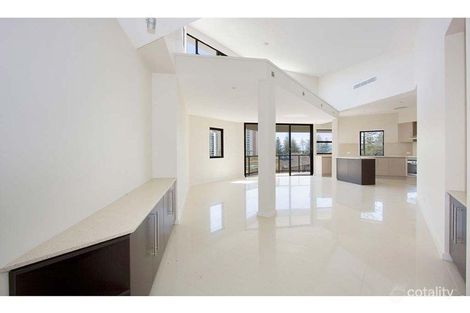 Property photo of 7/160 Surf Parade Broadbeach QLD 4218