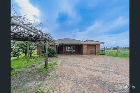 40 Benara Rd, Caversham, WA 6055