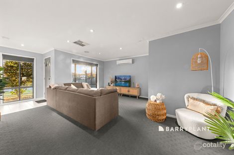 Property photo of 46 Insignia Crescent Berwick VIC 3806