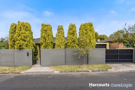 Property photo of 5 McLaurin Road Carnegie VIC 3163