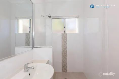 Property photo of 23 Pageant Loop Heathridge WA 6027