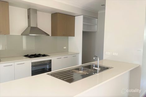Property photo of 28 Pixel Circuit Coburg North VIC 3058
